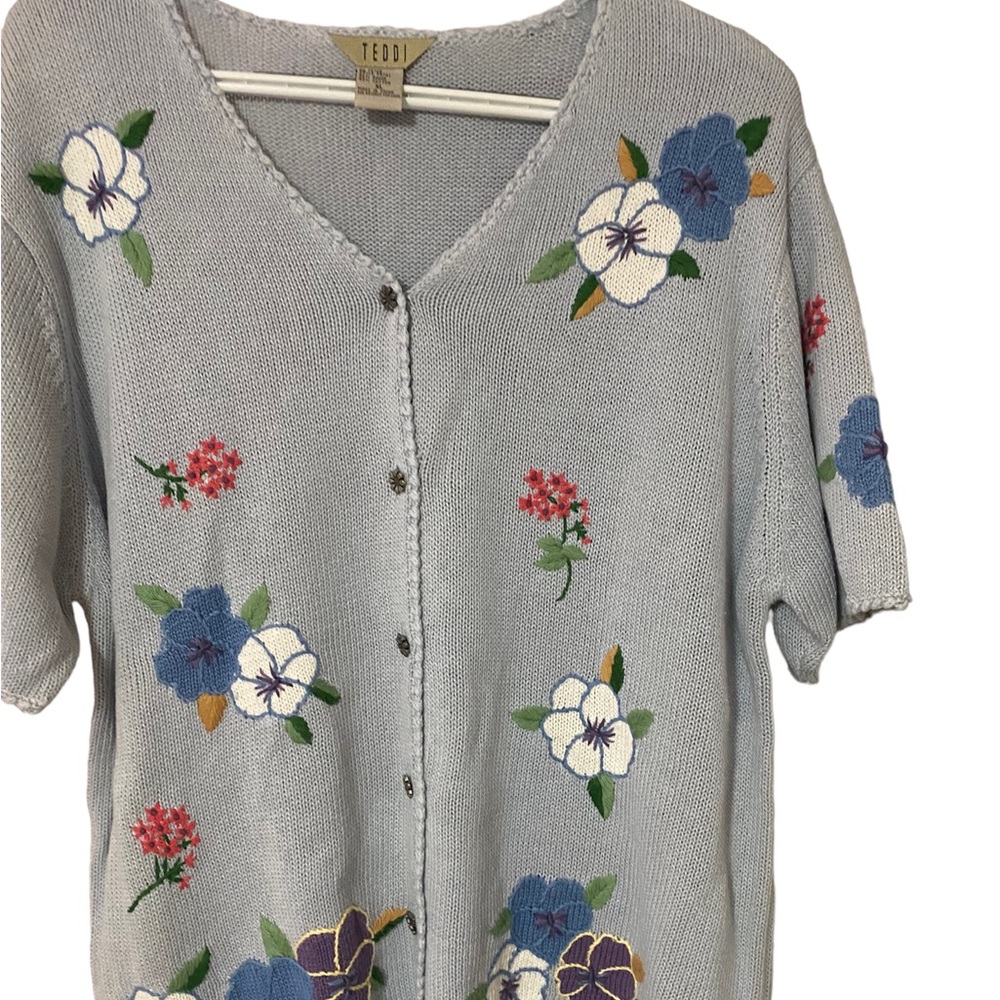 Floral Sweater Sz Xlg - perfect for summer!